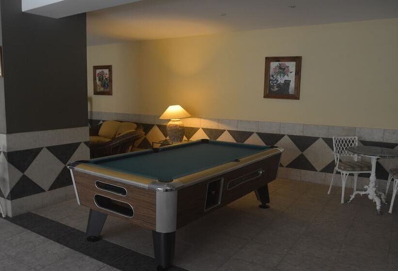 Rf Astoria  Adults Only