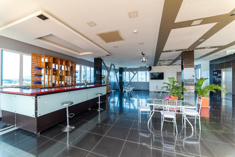 ホテル American Visa Cali