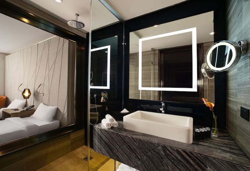 호텔 Tigre De Cristal Resort & Casino