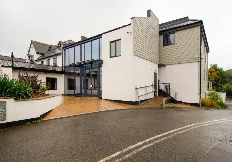 בית מלון כפרי The Gissons