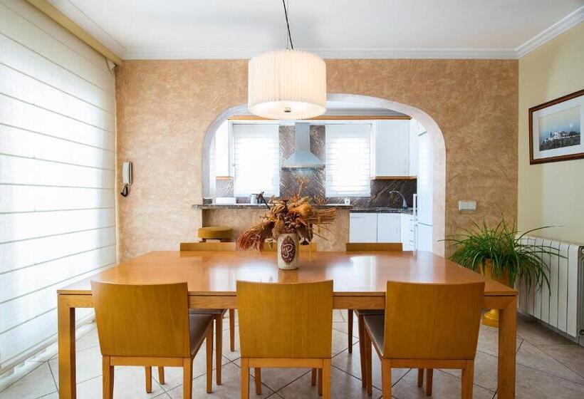 Apartamentos Es Cañe