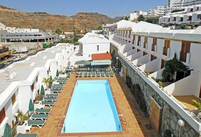 Apartamentos Montecarlo