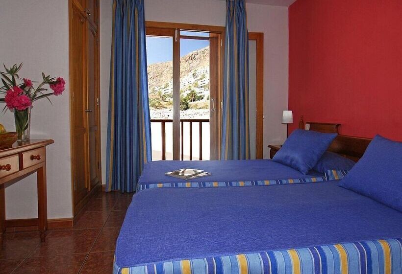 Apartamentos Montecarlo