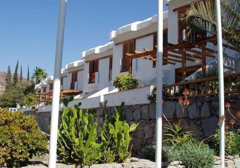 Apartamentos Montecarlo