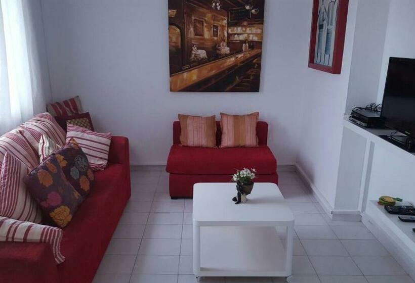 Apartamentos Playa Los Barqueros