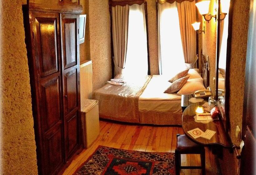 Bed and Breakfast Naz Wooden House Inn