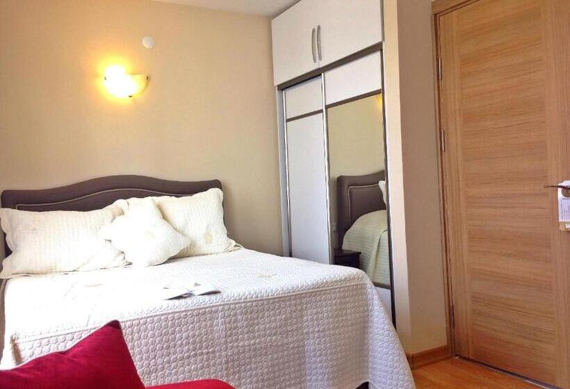 Bed and Breakfast Naz Wooden House Inn