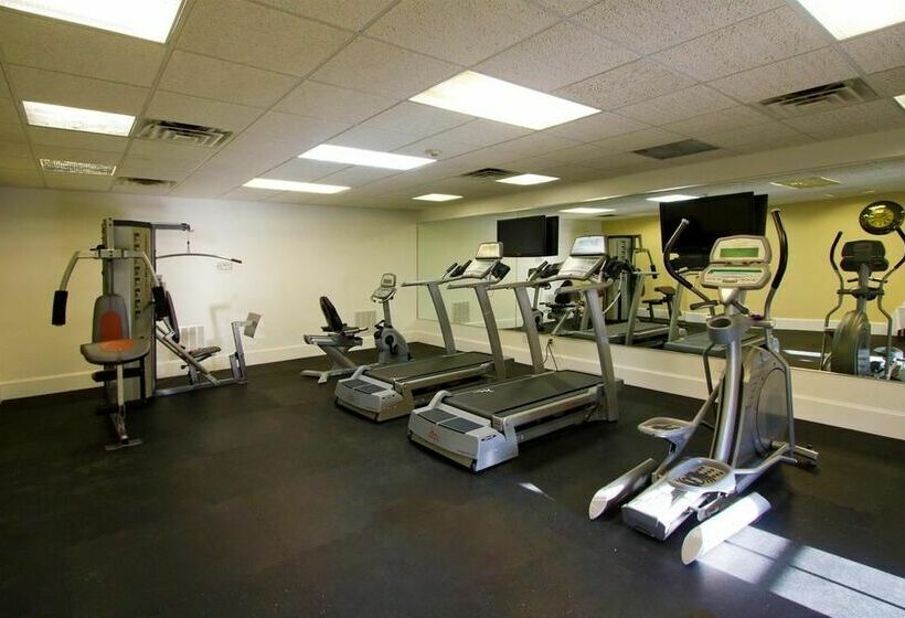 Saratoga Resort Villas