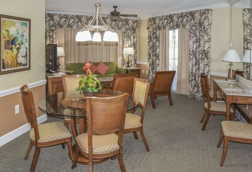 Курорт Hilton Vacation Club Cypress Pointe Orlando