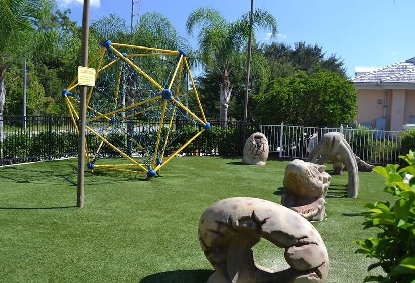 Курорт Hilton Vacation Club Cypress Pointe Orlando
