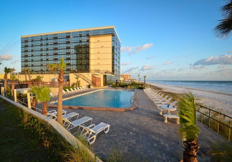 Beautiful Daytona Beach Oceanfront Condo