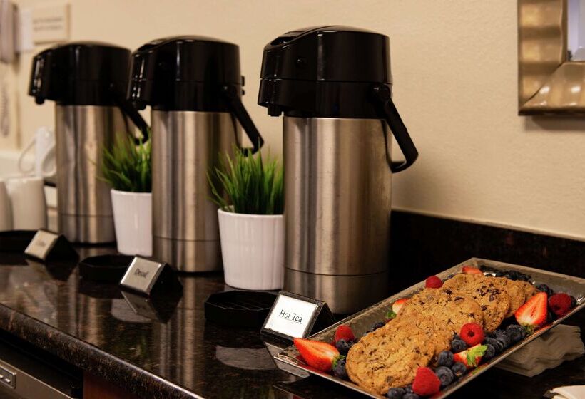 Doubletree By Hilton Hotel Tampa Airport  Westshore