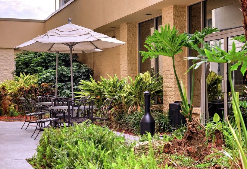 Doubletree By Hilton Hotel Tampa Airport  Westshore