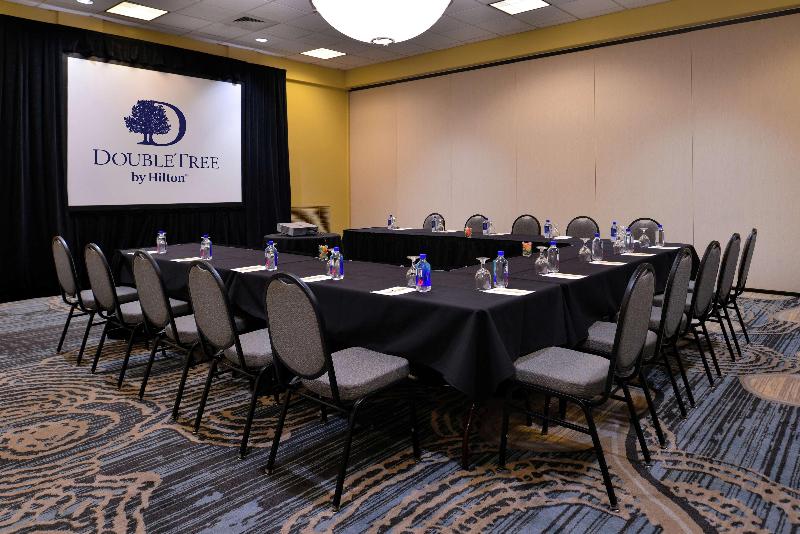 Doubletree By Hilton Hotel Tampa Airport  Westshore