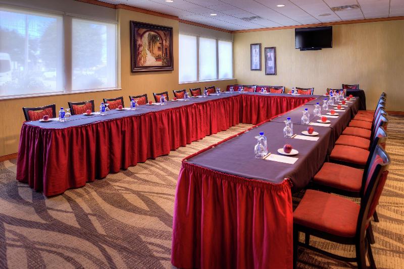 Doubletree By Hilton Hotel Tampa Airport  Westshore