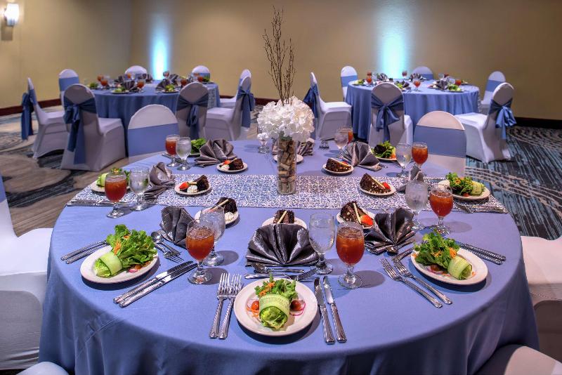 Doubletree By Hilton Hotel Tampa Airport  Westshore