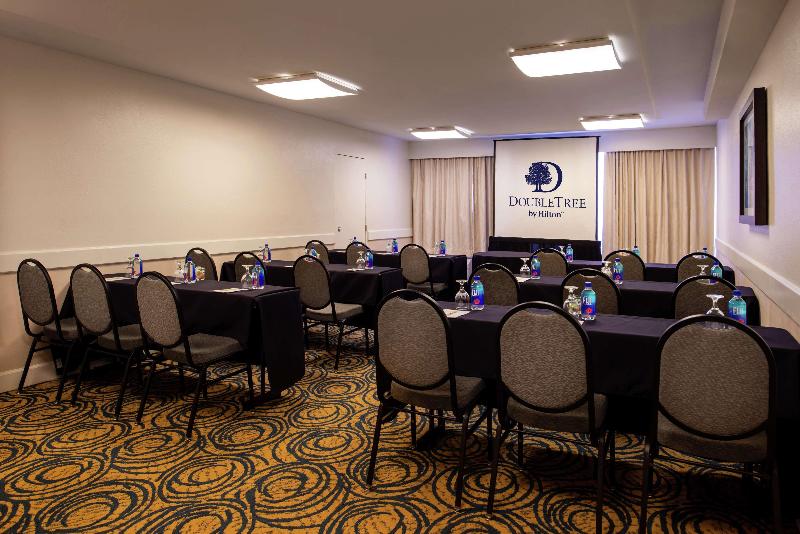 Doubletree By Hilton Hotel Tampa Airport  Westshore