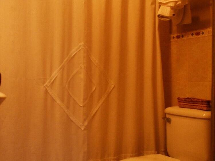 فندق فئة نجمة واحدة Posada Del Angel