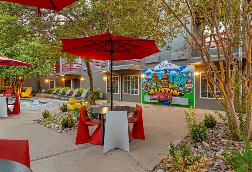 Отель Aiden Austin City