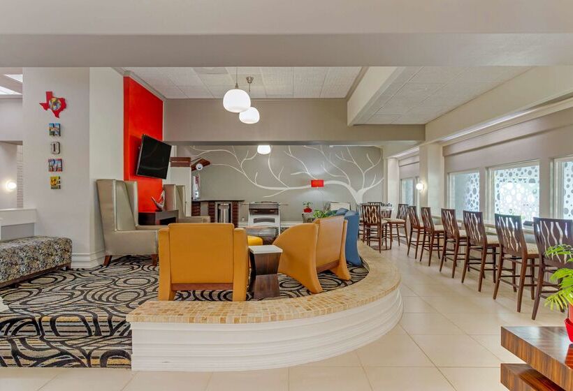 Отель Aiden Austin City