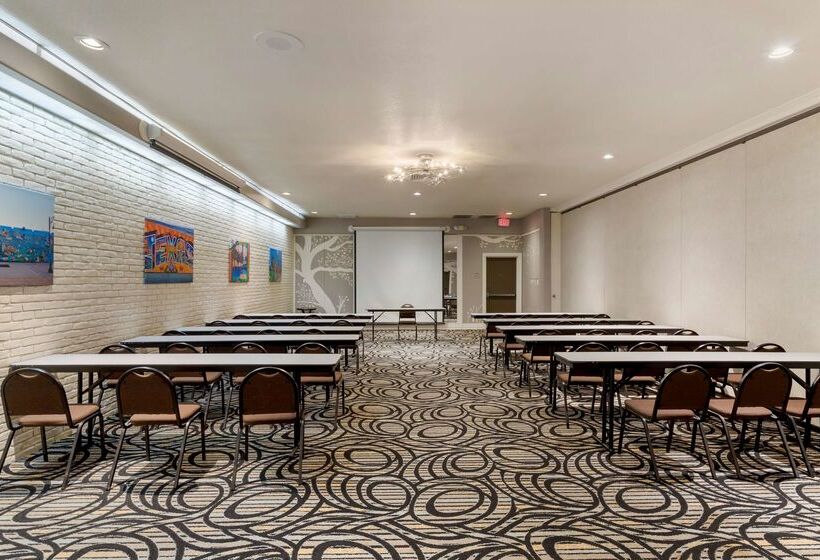 Отель Aiden Austin City