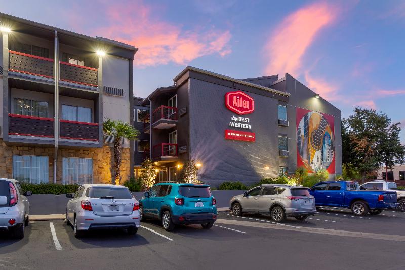 Отель Aiden Austin City