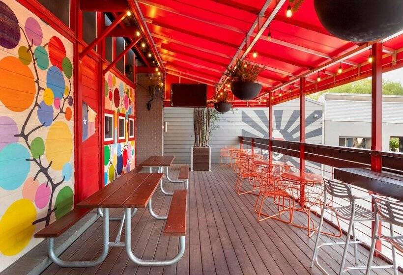 Отель Aiden Austin City