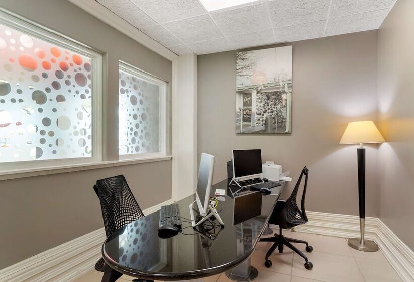 Отель Aiden Austin City