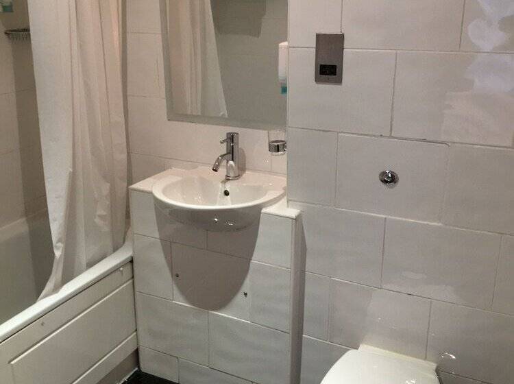 בית מלון כפרי Artto