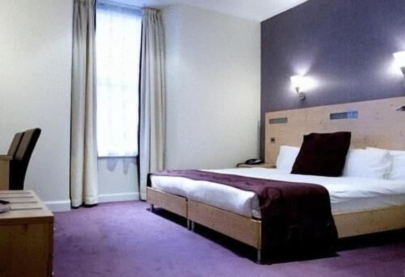 בית מלון כפרי Artto