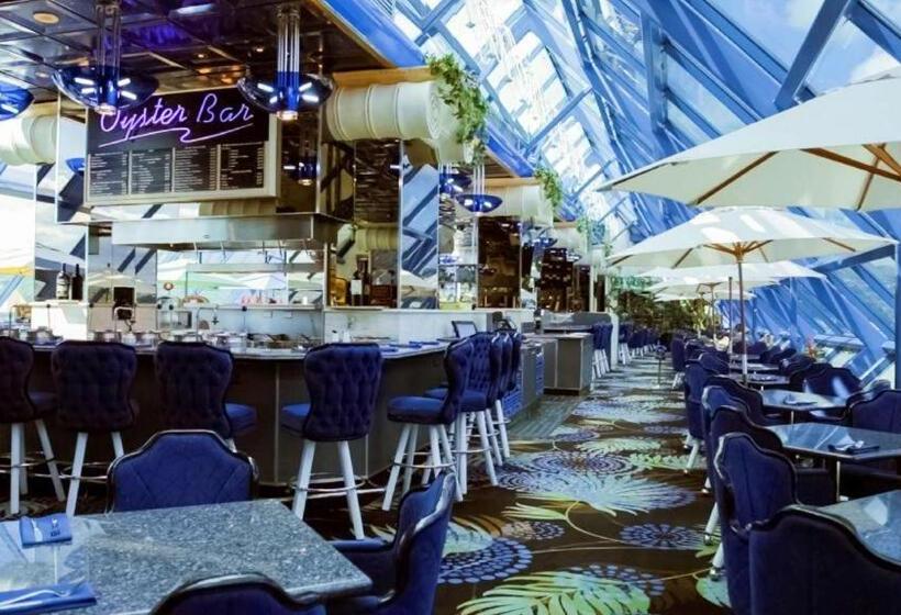 בית מלון כפרי Atlantis Casino Resort Spa