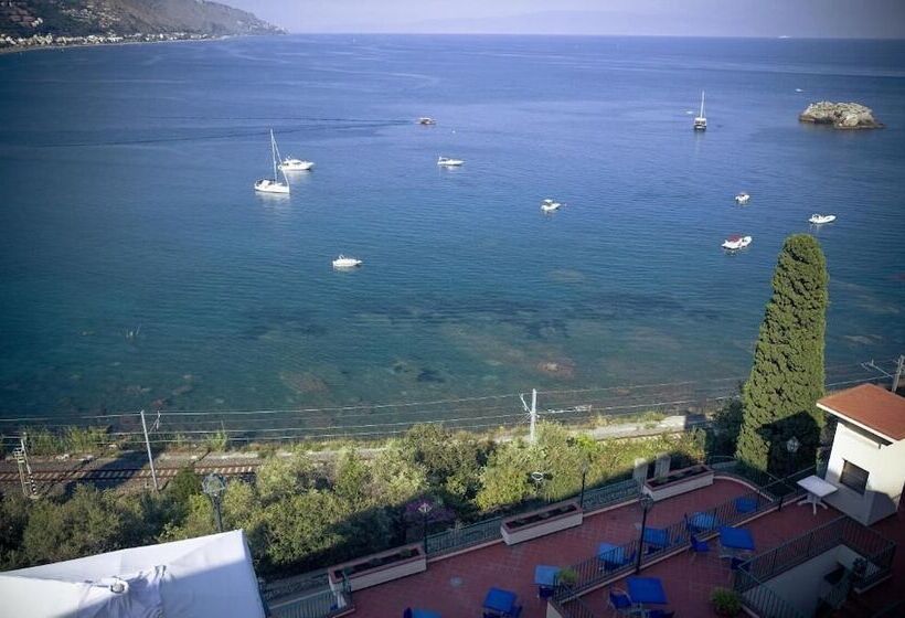 Отель Bay Palace Mazzarò