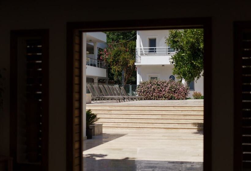 Отель Costa Maya Bodrum