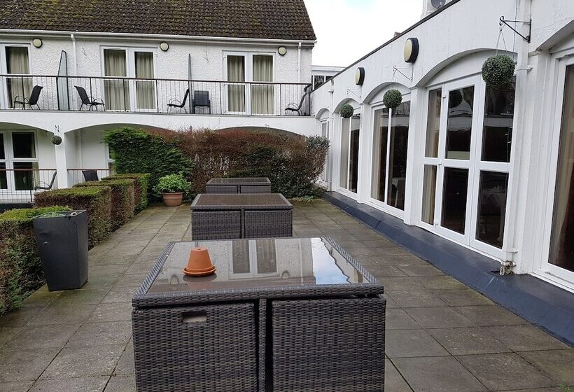 ホテル Buckatree Hall