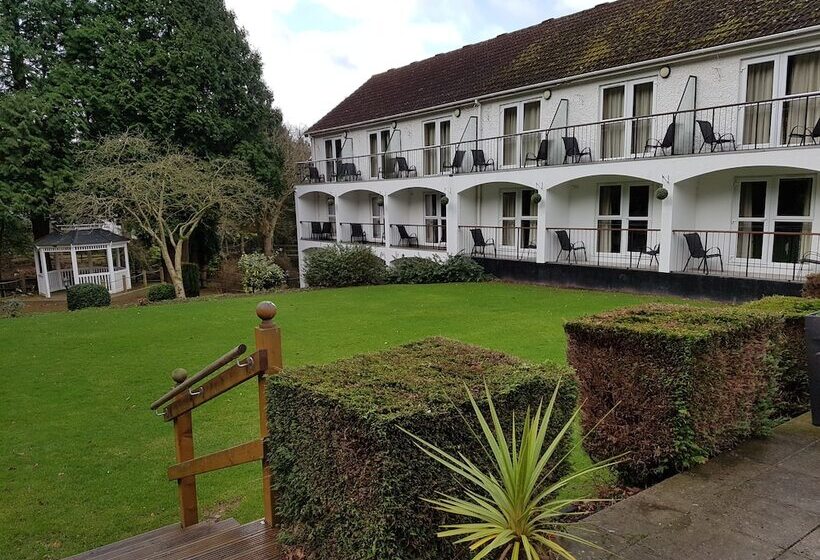 ホテル Buckatree Hall