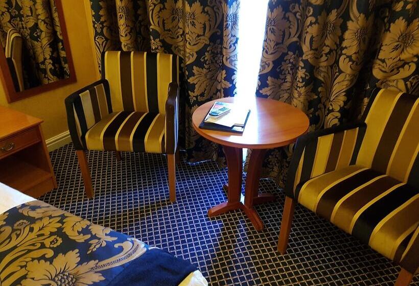 ホテル Buckatree Hall