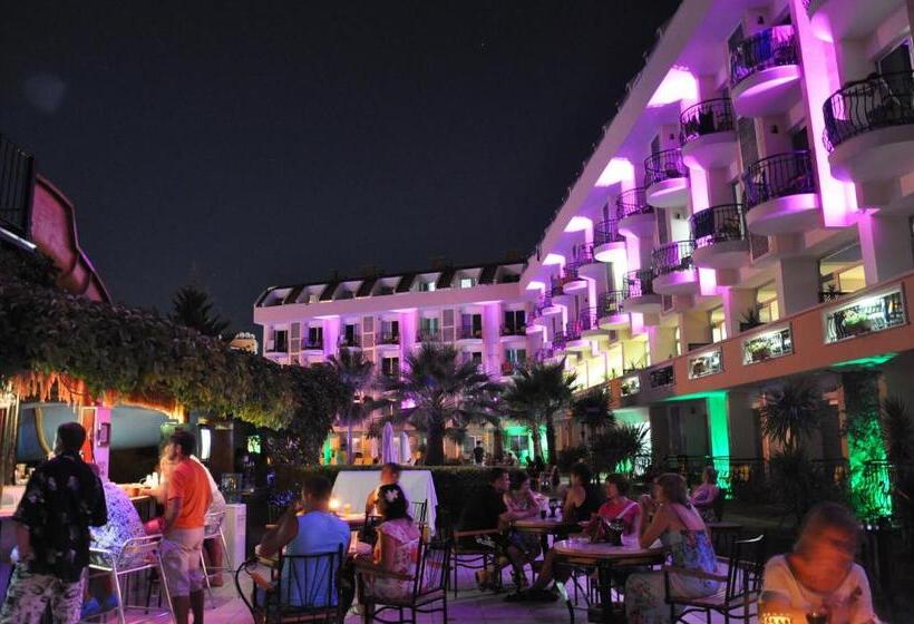 호텔 Camyuva Beach