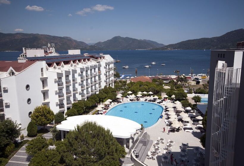 Luna Beach Hotel & Spa