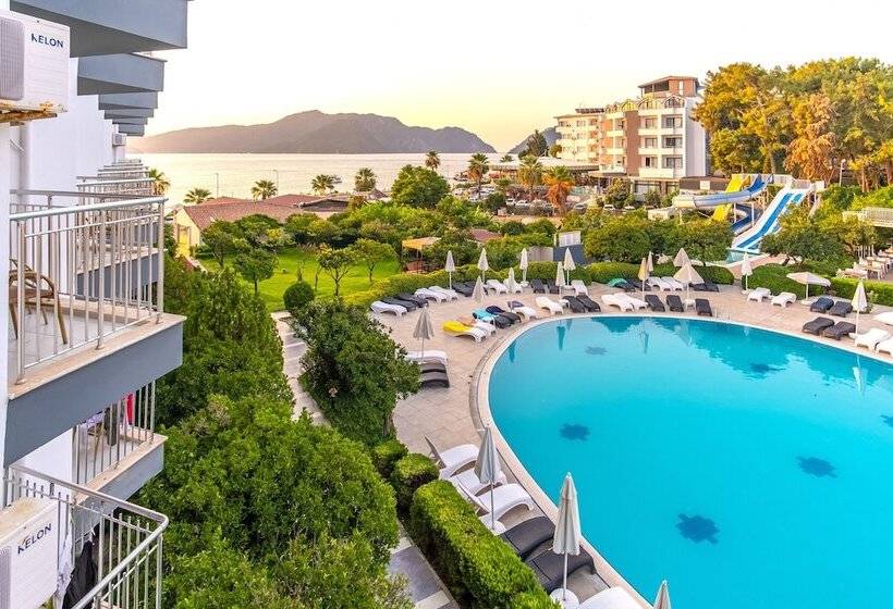 Luna Beach Hotel & Spa