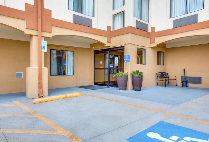 هتل Comfort Inn & Suites Love Field Dallas Market Center
