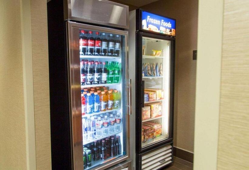 Отель Quality Inn Dfw Airport North