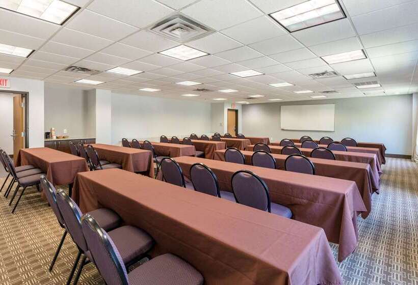 فندق Comfort Suites Austin Airport