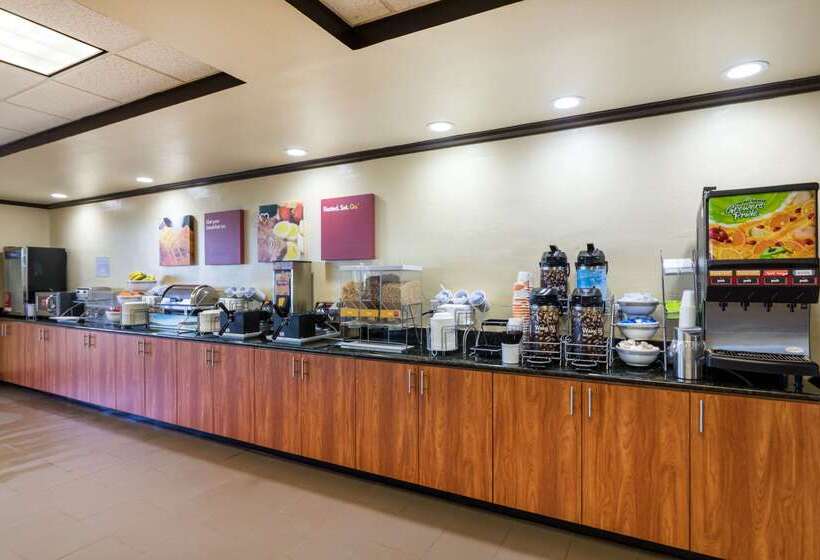 فندق Comfort Suites Austin Airport