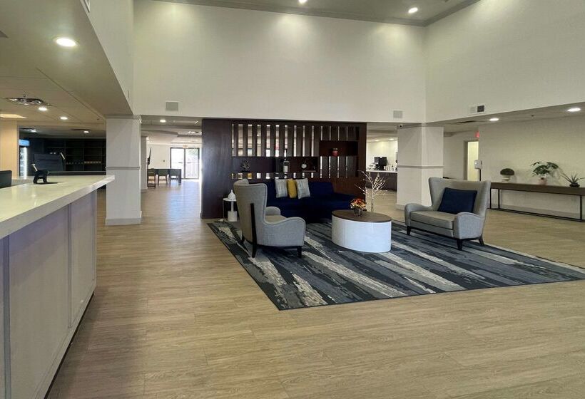فندق Comfort Suites Austin Airport