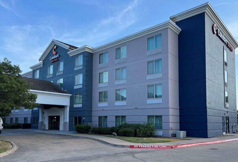 فندق Comfort Suites Austin Airport