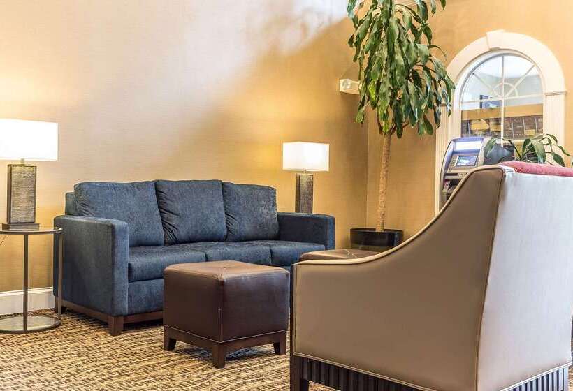 هتل Comfort Suites Myrtle Beach Central