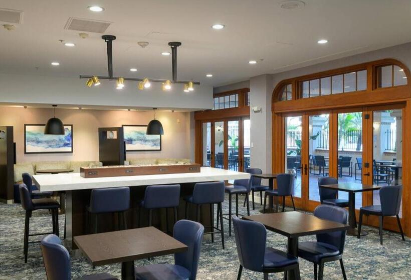 ホテル Courtyard San Diego Old Town