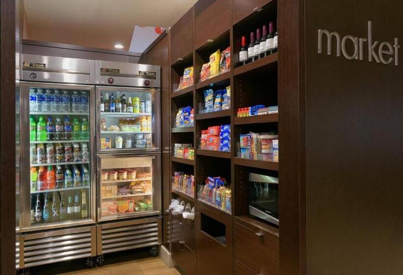 ホテル Courtyard San Diego Old Town