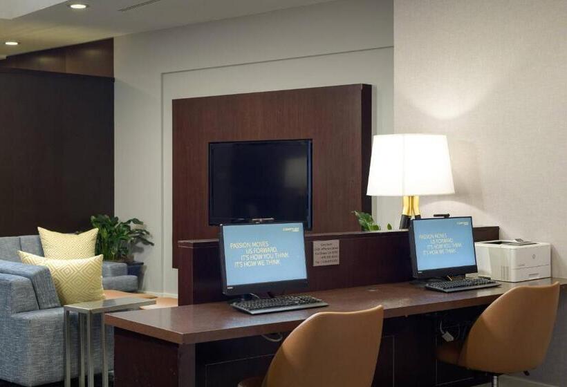 ホテル Courtyard San Diego Old Town