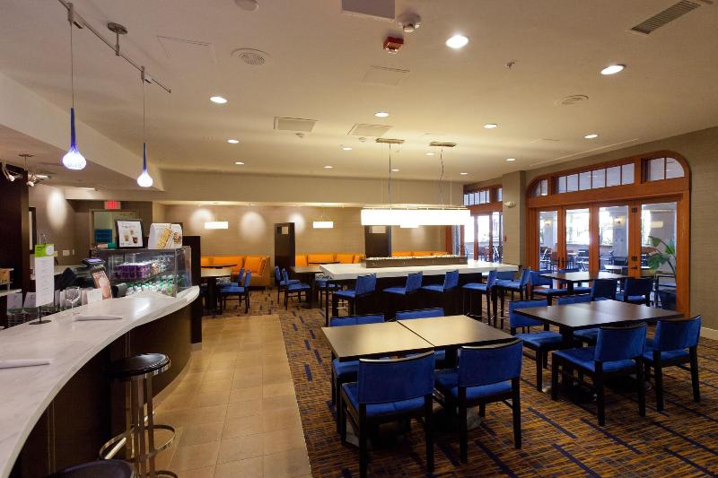 ホテル Courtyard San Diego Old Town